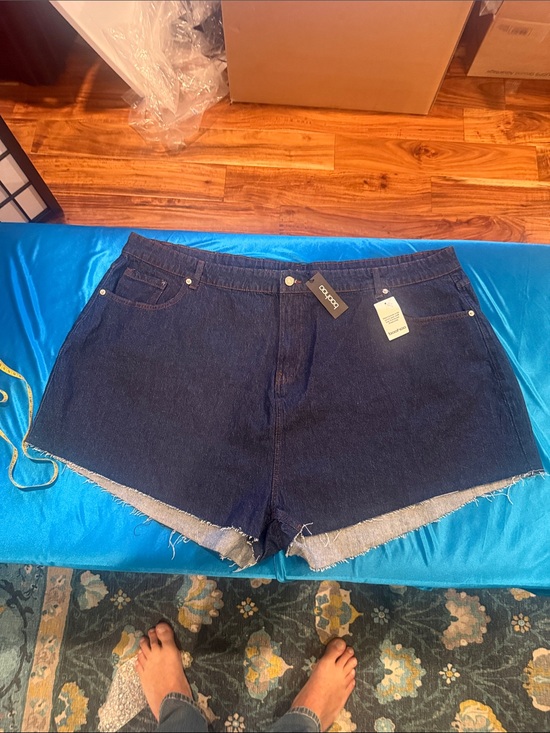 Boohoo Pants - Boohoo Dark Indigo Raw Hem Denim Shorts